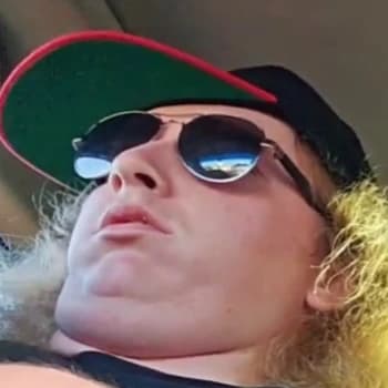 4_inches's Kick streamer profile picture