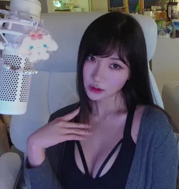 ariasaki's Kick streamer profile picture