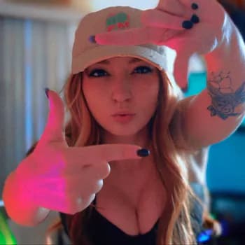 bbjess's Kick streamer profile picture