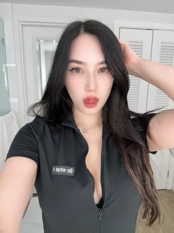 bwitwaifuu's Kick streamer profile picture