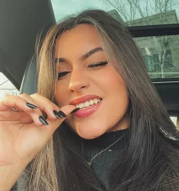 byvithoria's Kick streamer profile picture