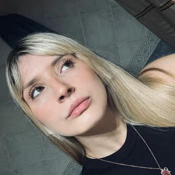 camilabeleenn's Kick streamer profile picture