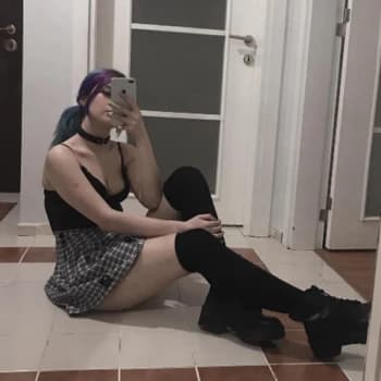 EceSuu's Kick streamer profile picture