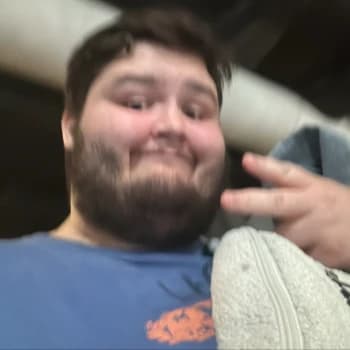 larro's Kick streamer profile picture