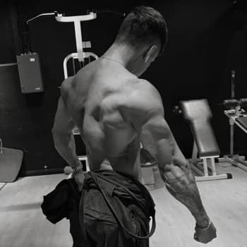 LOCOV2's Kick streamer profile picture