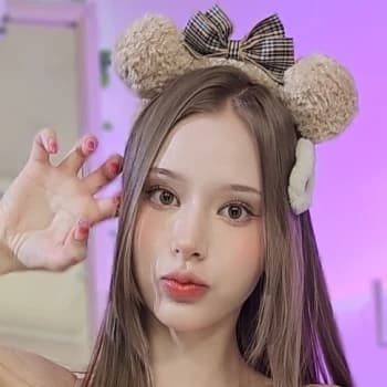 Lyasya's Kick streamer profile picture