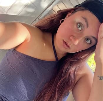 magik_pebbles's Kick streamer profile picture