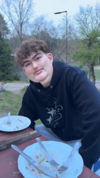 Nikosbakugan's Kick streamer profile picture