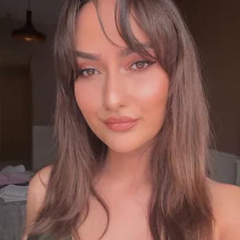 Nyvoraa's Kick streamer profile picture