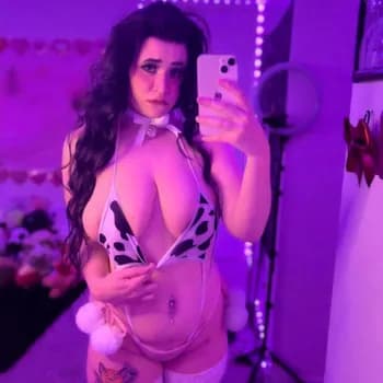 PinkYosh's Kick streamer profile picture