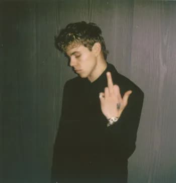 r3xzu's Kick streamer profile picture