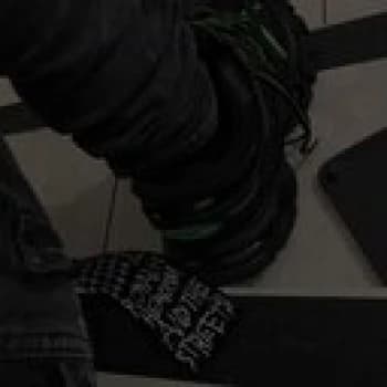 Reyy's Kick streamer profile picture