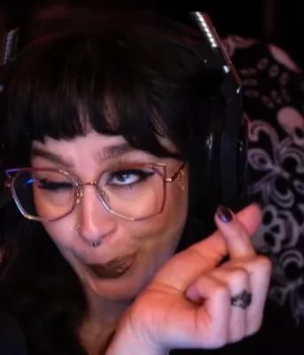 Slashley's Kick streamer profile picture