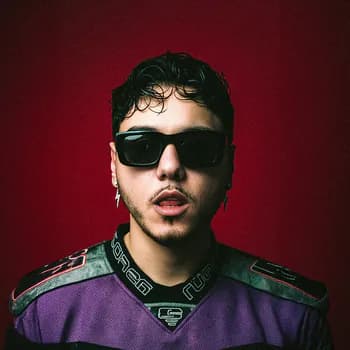 vaultcreative's Kick streamer profile picture