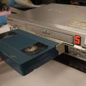 VHSBackup's Kick streamer profile picture