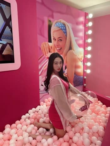 withJENNY's Kick streamer profile picture