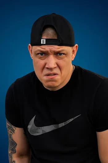 zhekakabina's Kick streamer profile picture