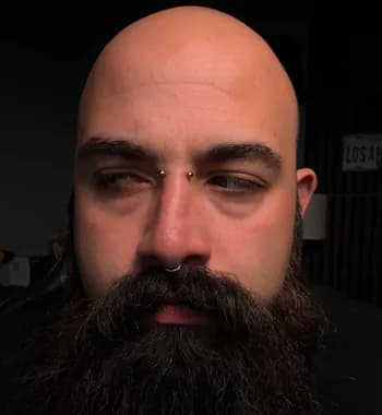 akordsuzadam's Kick streamer profile picture