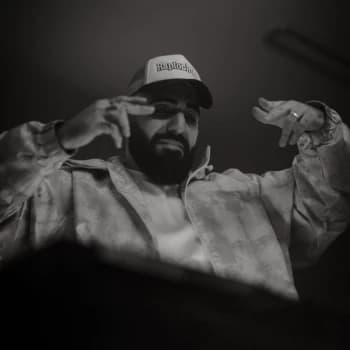 IMBIGBAT's Kick streamer profile picture