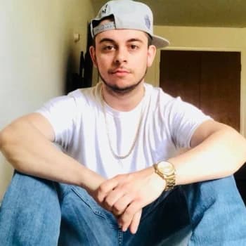 KyleTooReal's Kick streamer profile picture