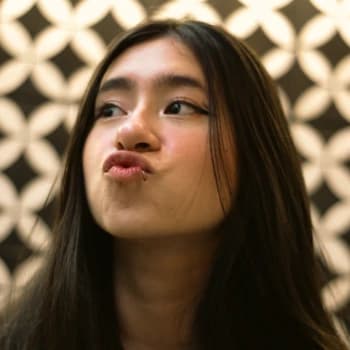 lauratula's Kick streamer profile picture