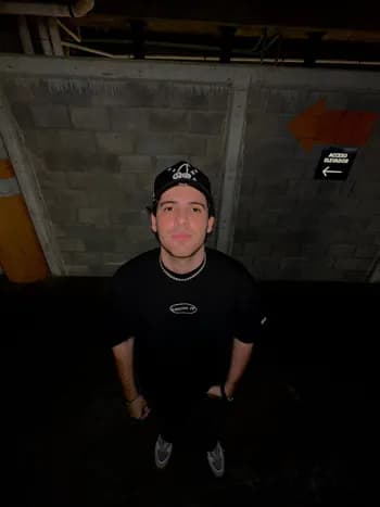 Luisrios027's Kick streamer profile picture