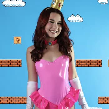 TinyTayTay's Kick streamer profile picture