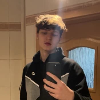 youngklon's Kick streamer profile picture